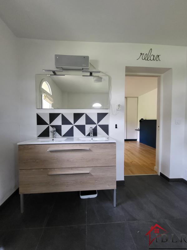 Maison - 234 m² - 8 pièces