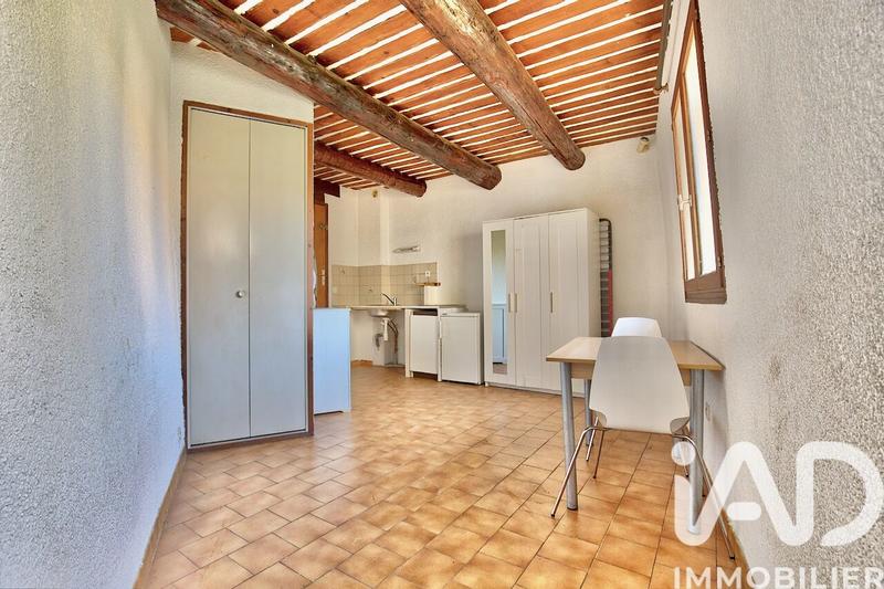 Studio - 18 m² - 1 pièce