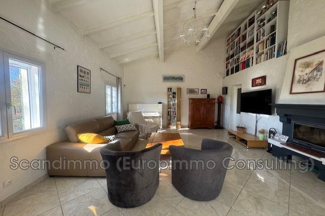 Maison - 145 m² - 5 pièces