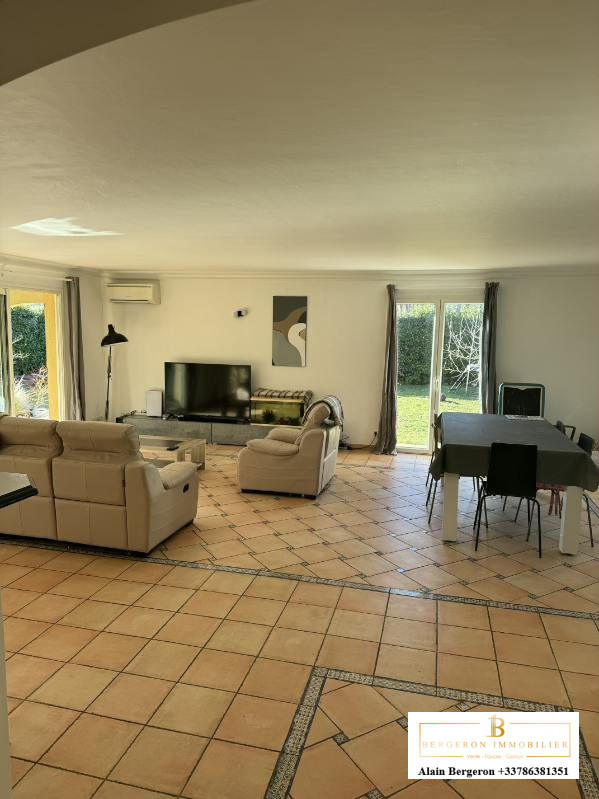Villa - 122 m² - 4 pièces