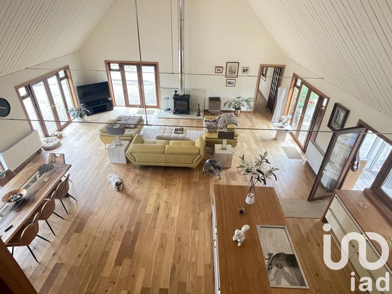 Maison - 200 m² - 7 pièces