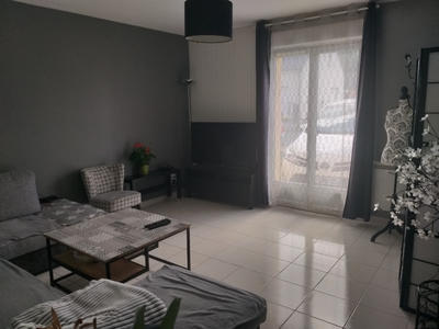 Maison - 99 m² - 4 pièces