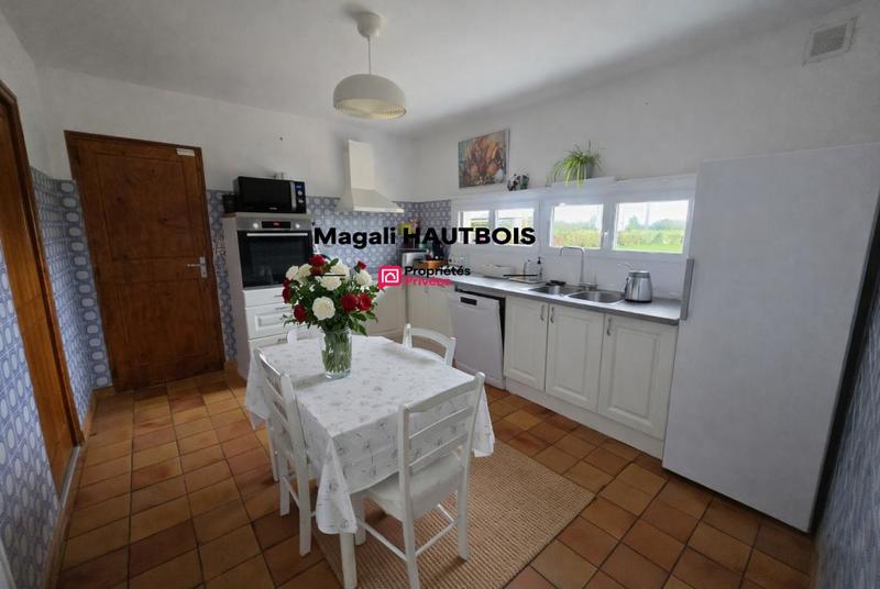 Maison - 161 m² - 9 pièces