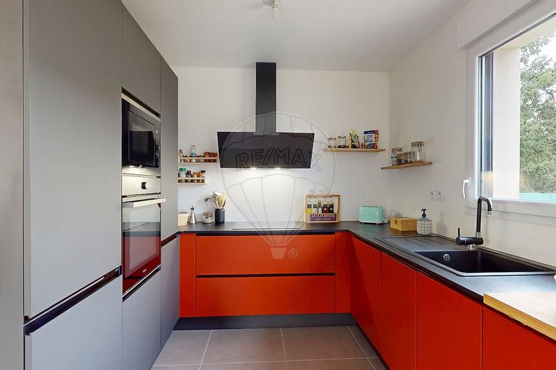 Maison - 81 m² - 4 pièces