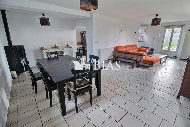 Maison - 151 m² - 5 pièces