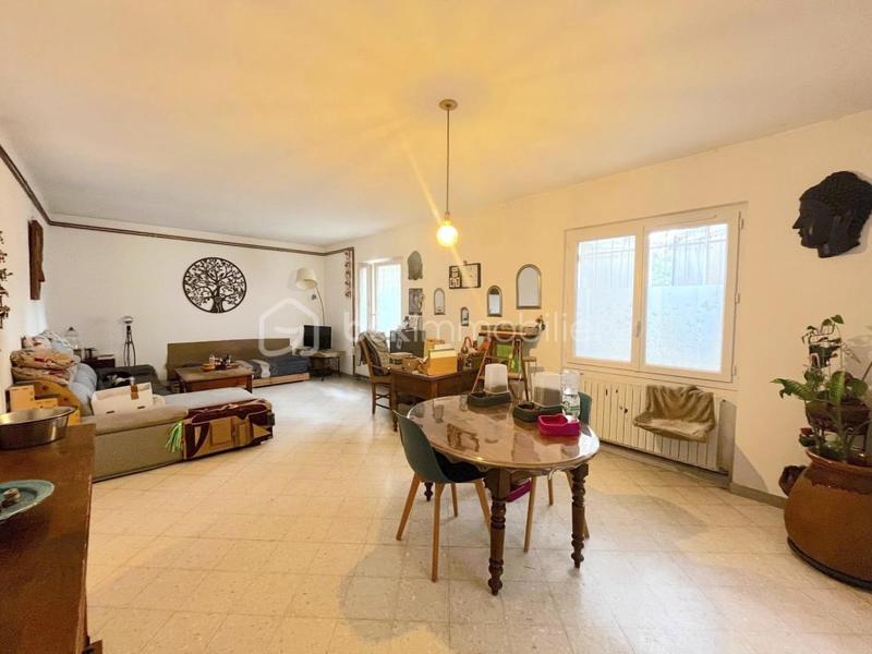 Immeuble - 190 m² - 7 pièces