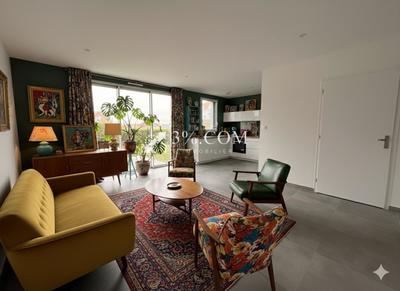 Maison - 87 m² - 4 pièces