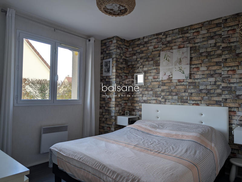 Maison traditionnelle - 90 m² - 5 pièces