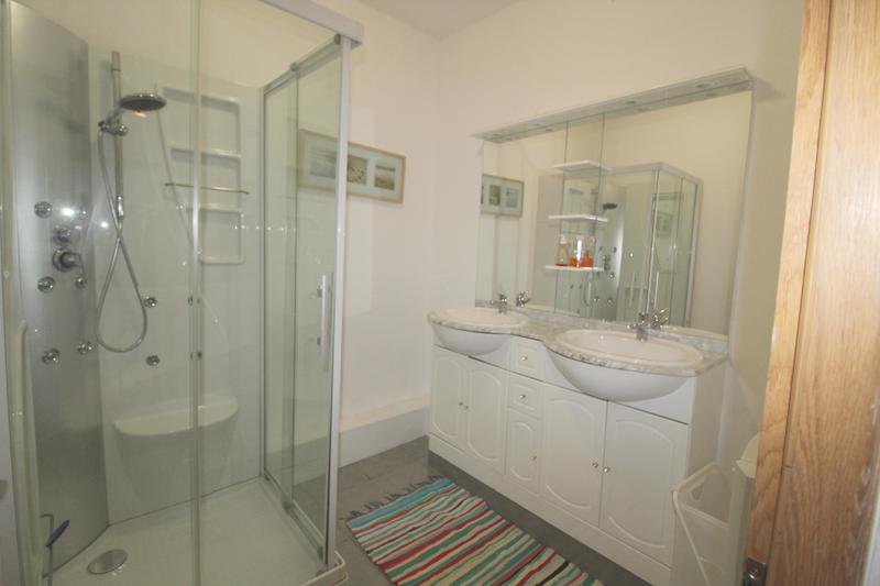 Maison ancienne - 200 m² - 8 pièces