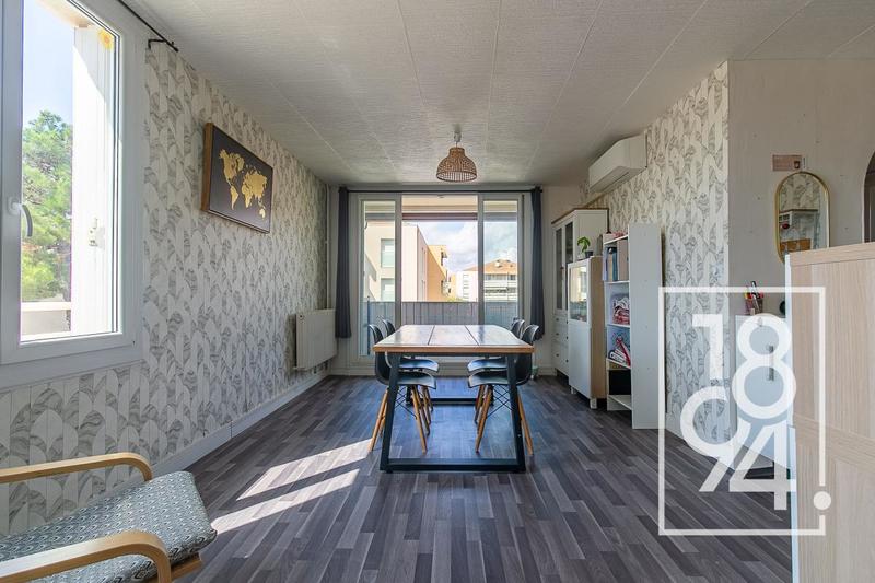 Appartement - 85 m² - 4 pièces