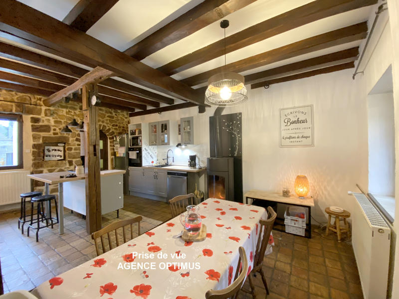 Maison - 102 m² - 4 pièces