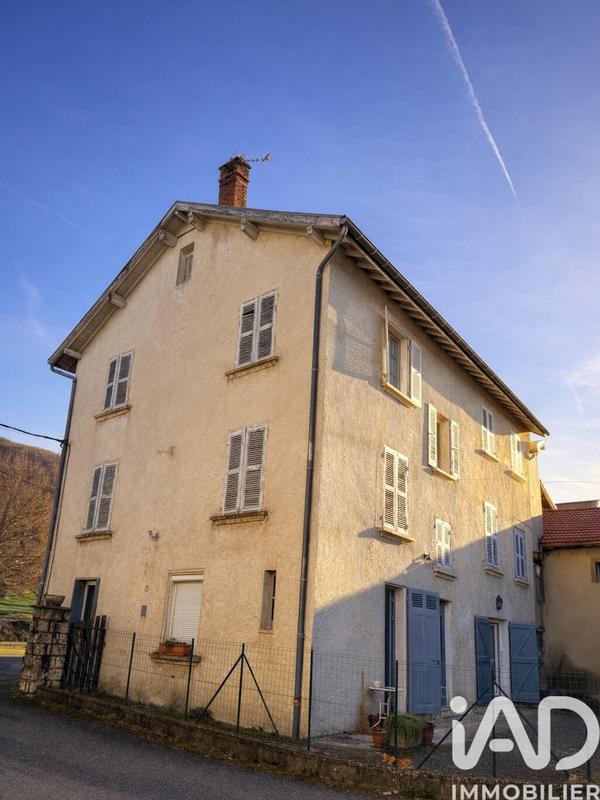 Maison de village - 253 m² - 5 pièces