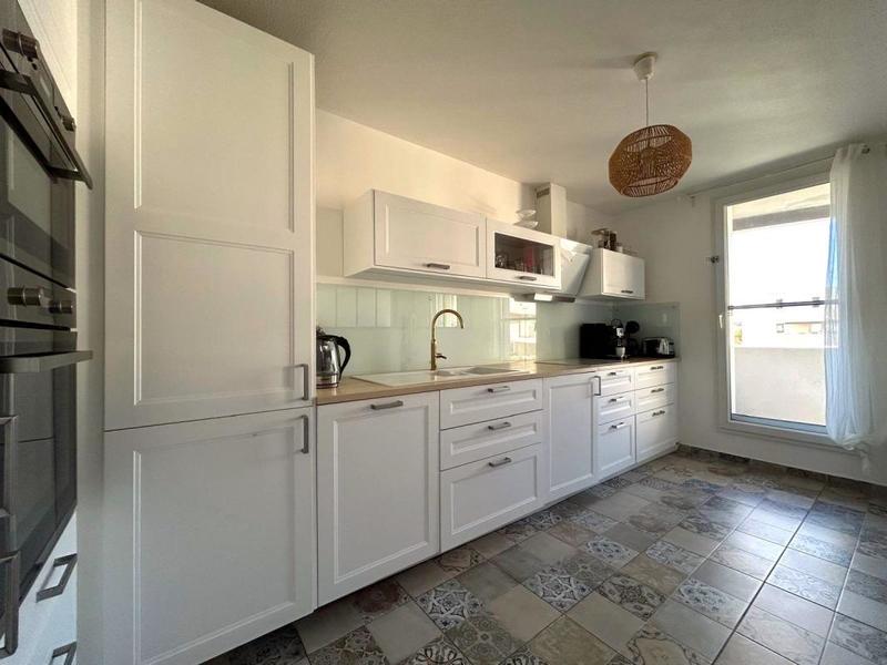 Appartement - 84 m² - 4 pièces