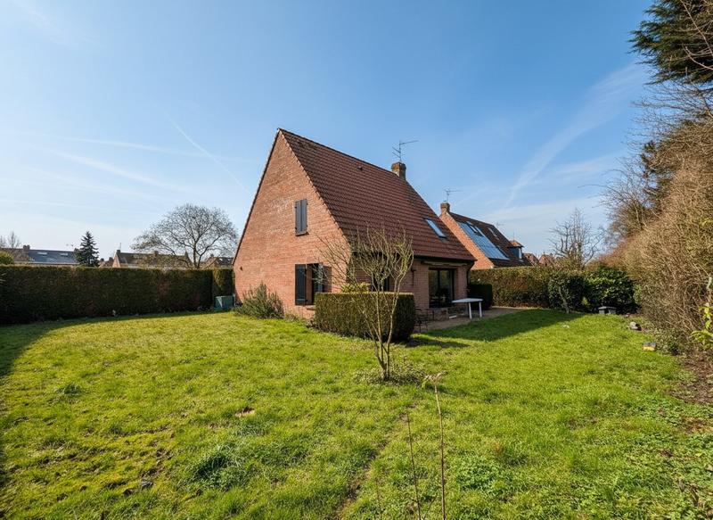 Maison - 100 m² - 5 pièces