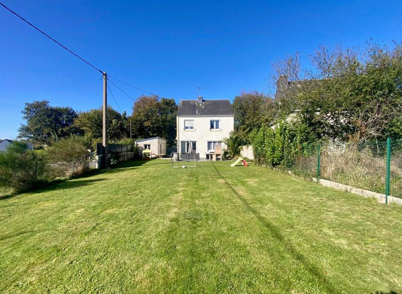 Maison - 90 m² - 5 pièces