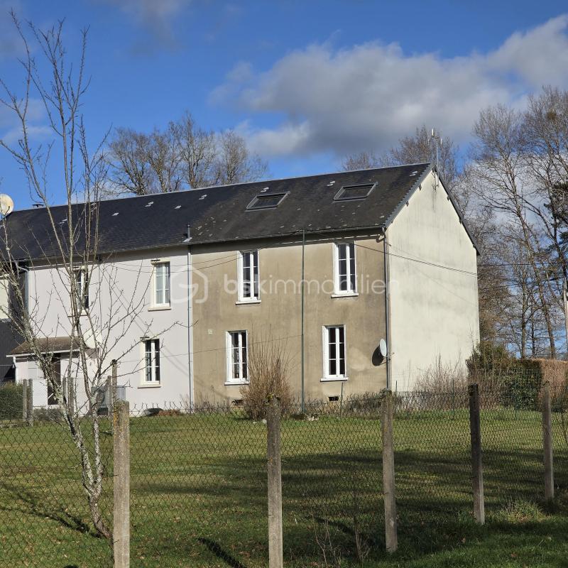 Maison - 104 m² - 7 pièces