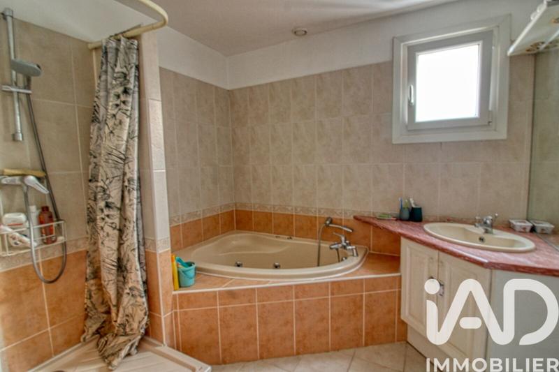 Maison - 122 m² - 6 pièces