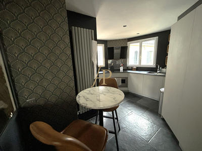 Appartement - 135 m² - 6 pièces