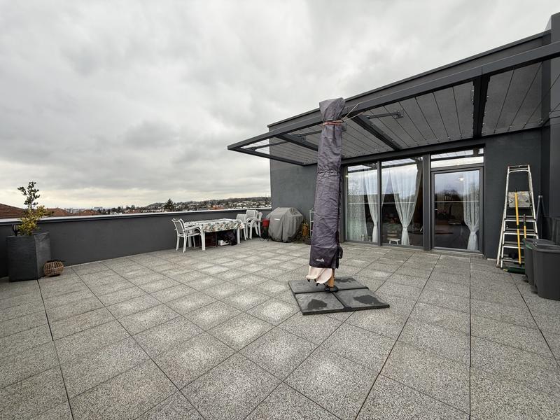 Appartement - 93 m² - 4 pièces