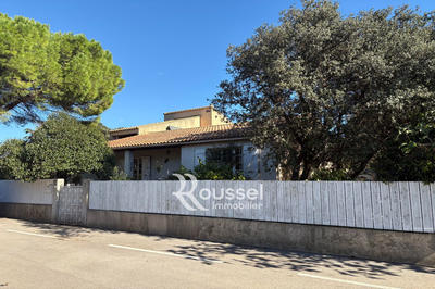 Maison - 212 m² - 6 pièces