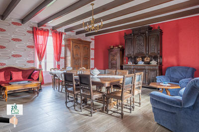 Maison - 200 m² - 6 pièces