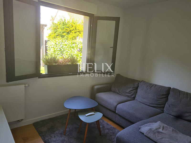 Maison - 220 m² - 6 pièces