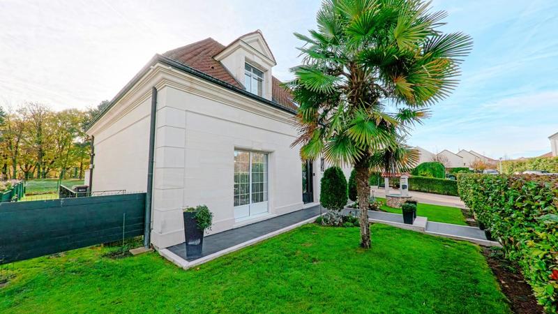 Villa - 340 m² - 7 pièces