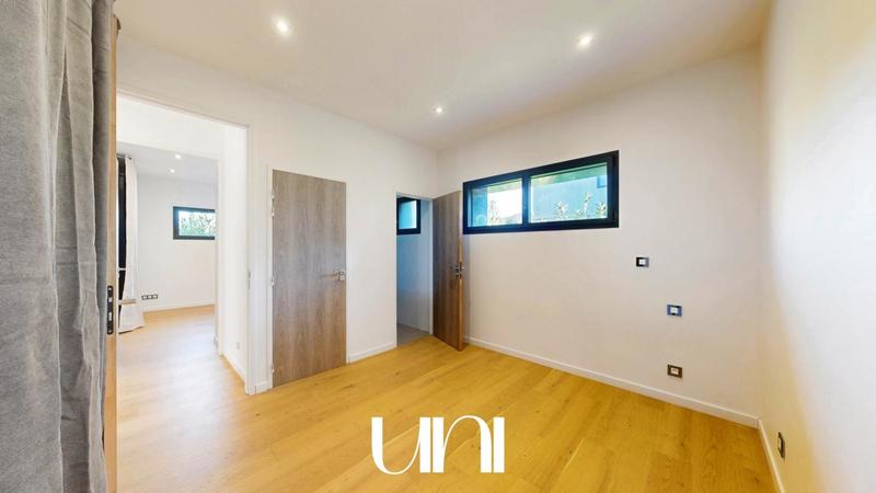 Maison - 190 m² - 5 pièces