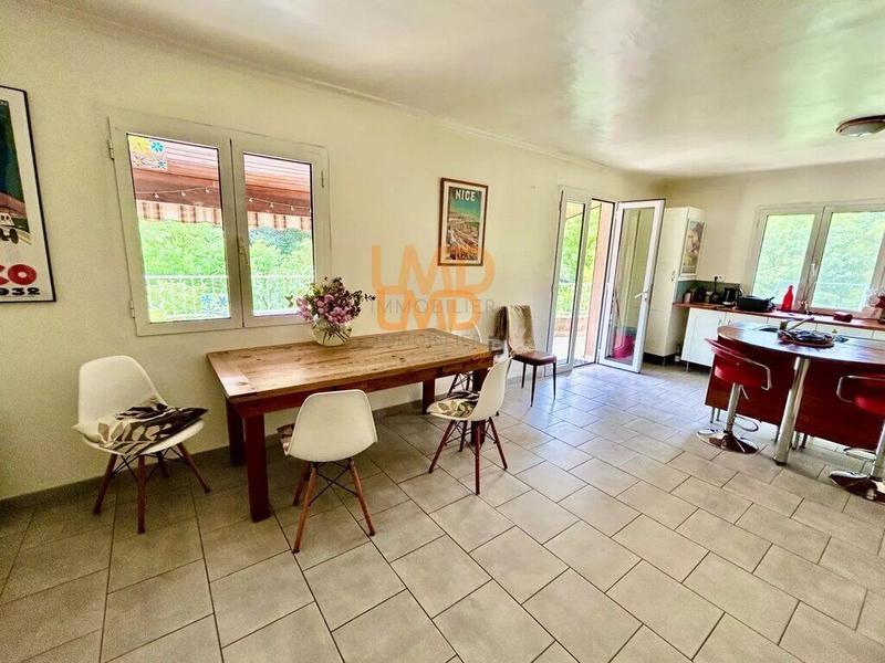 Maison - 146 m² - 6 pièces