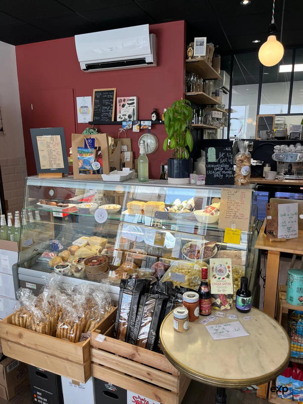 Fonds de commerce - 64 m²