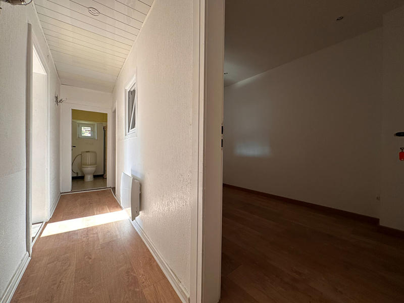 Immeuble - 214 m² - 9 pièces