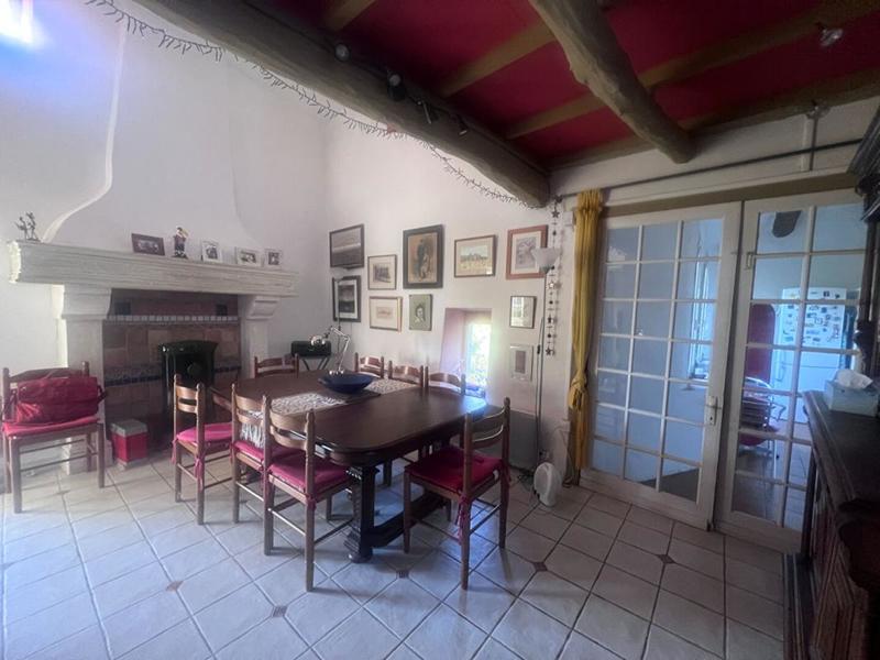 Mas - 183 m² - 8 pièces