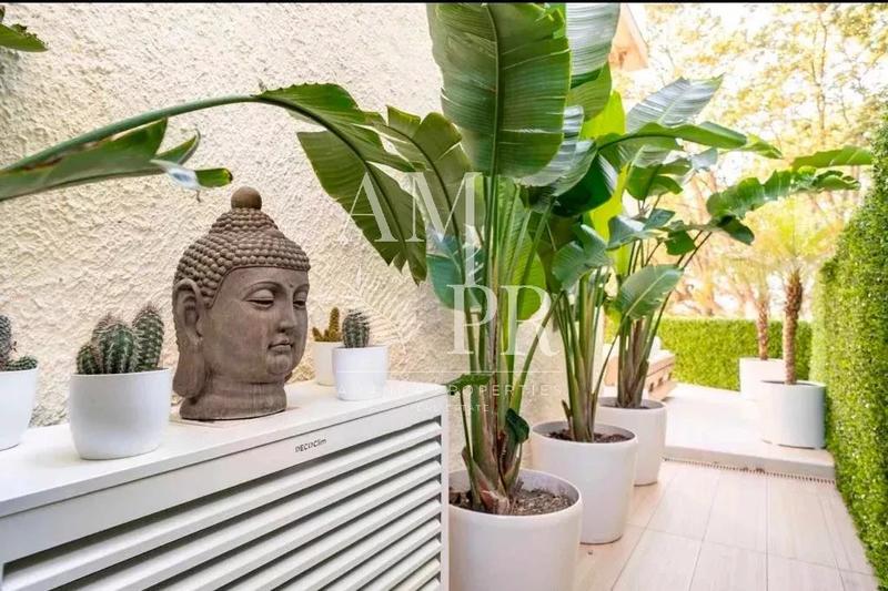 Appartement - 110 m² - 3 pièces