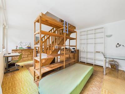 Immeuble - 177 m² - 7 pièces