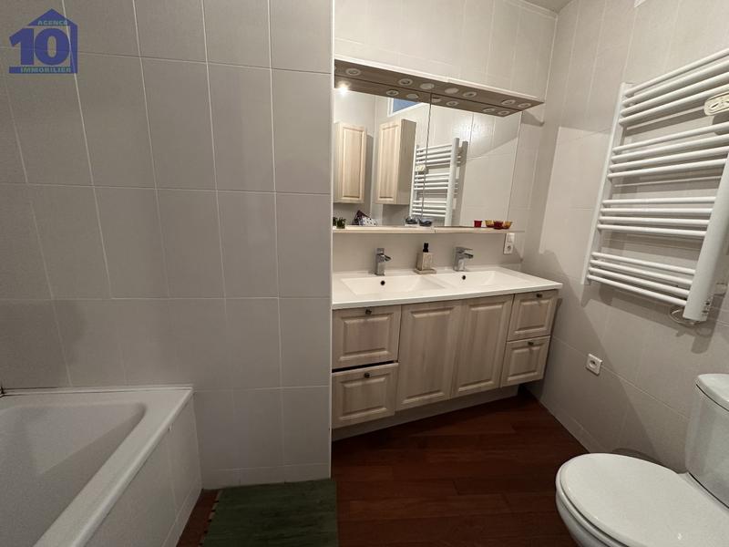 Maison - 105 m² - 6 pièces