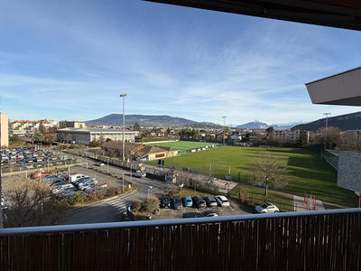 Appartement - 77 m² - 3 pièces