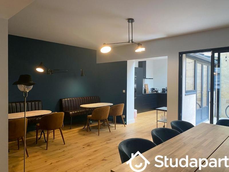 Chambre - 11 m² - 1 pièce