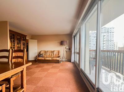 Appartement - 80 m² - 4 pièces