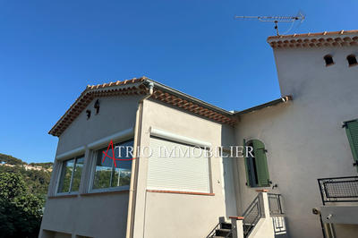 Appartement - 140 m² - 4 pièces