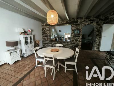 Maison - 328 m² - 11 pièces