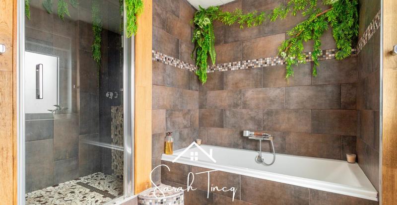 Maison - 105 m² - 5 pièces