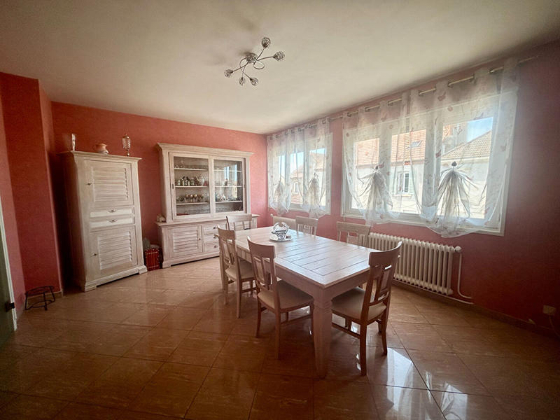 Maison - 175 m² - 7 pièces