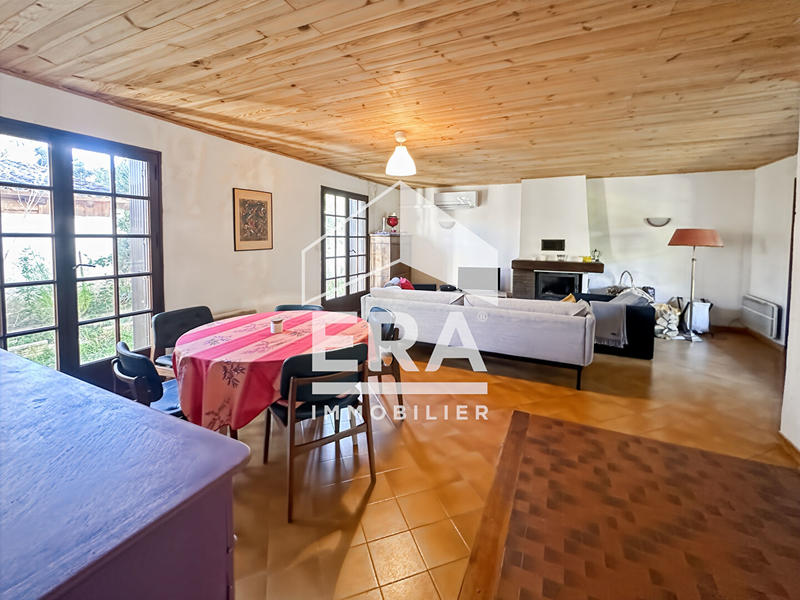 Maison - 93 m² - 4 pièces