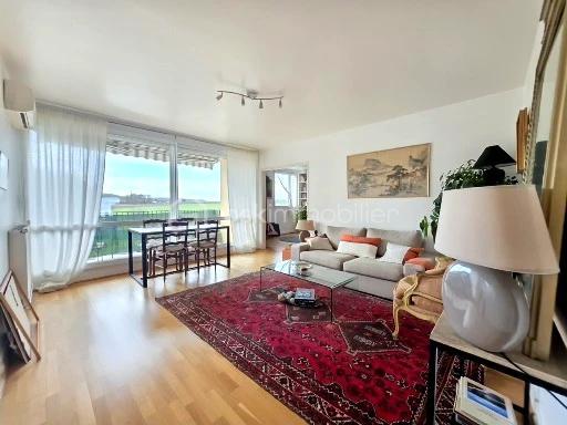 Appartement - 77 m² - 4 pièces