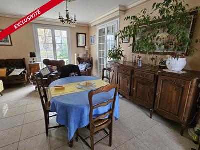 Maison - 122 m² - 6 pièces