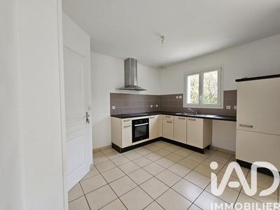 Maison - 88 m² - 4 pièces