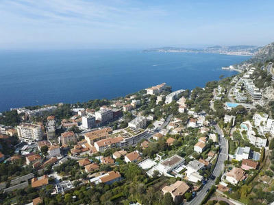 Appartement - 94 m² - 4 pièces