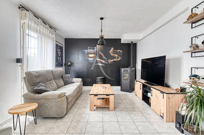 Maison - 96 m² - 6 pièces