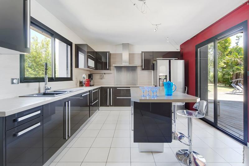 Maison d'architecte - 235 m² - 5 pièces