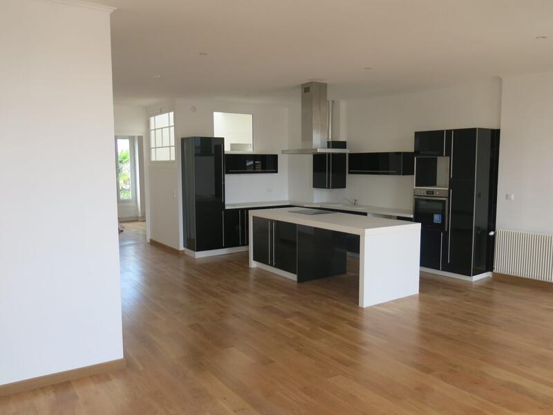 Appartement - 90 m² - 3 pièces